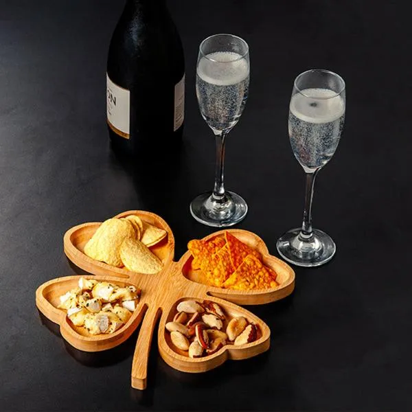 KIT PETISCO E CHAMPAGNE - 3 PÇS - NÃO ACOMPANHA GARRAFA — foto 1 de 4
