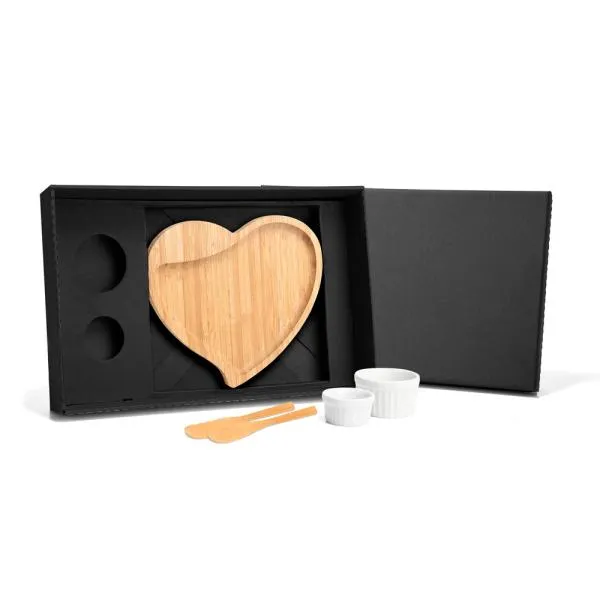 KIT PARA PETISCO COM TÁBUA FORMATO CORAÇÃO - 5 PÇS — foto 1 de 4