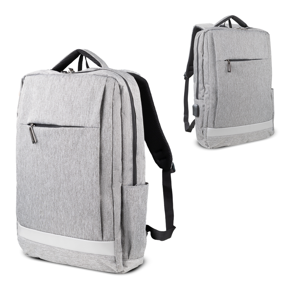 Mochila para notebook em tecido poliéster 600d com detalhe em pvc - modelo 2 — foto 1 de 4