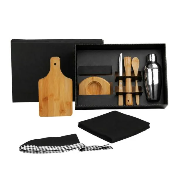 KIT PARA CAIPIRINHA EM BAMBU / MADEIRA COM AVENTAL E BANDANA - 0,35 L - 8 PÇS — foto 1 de 1